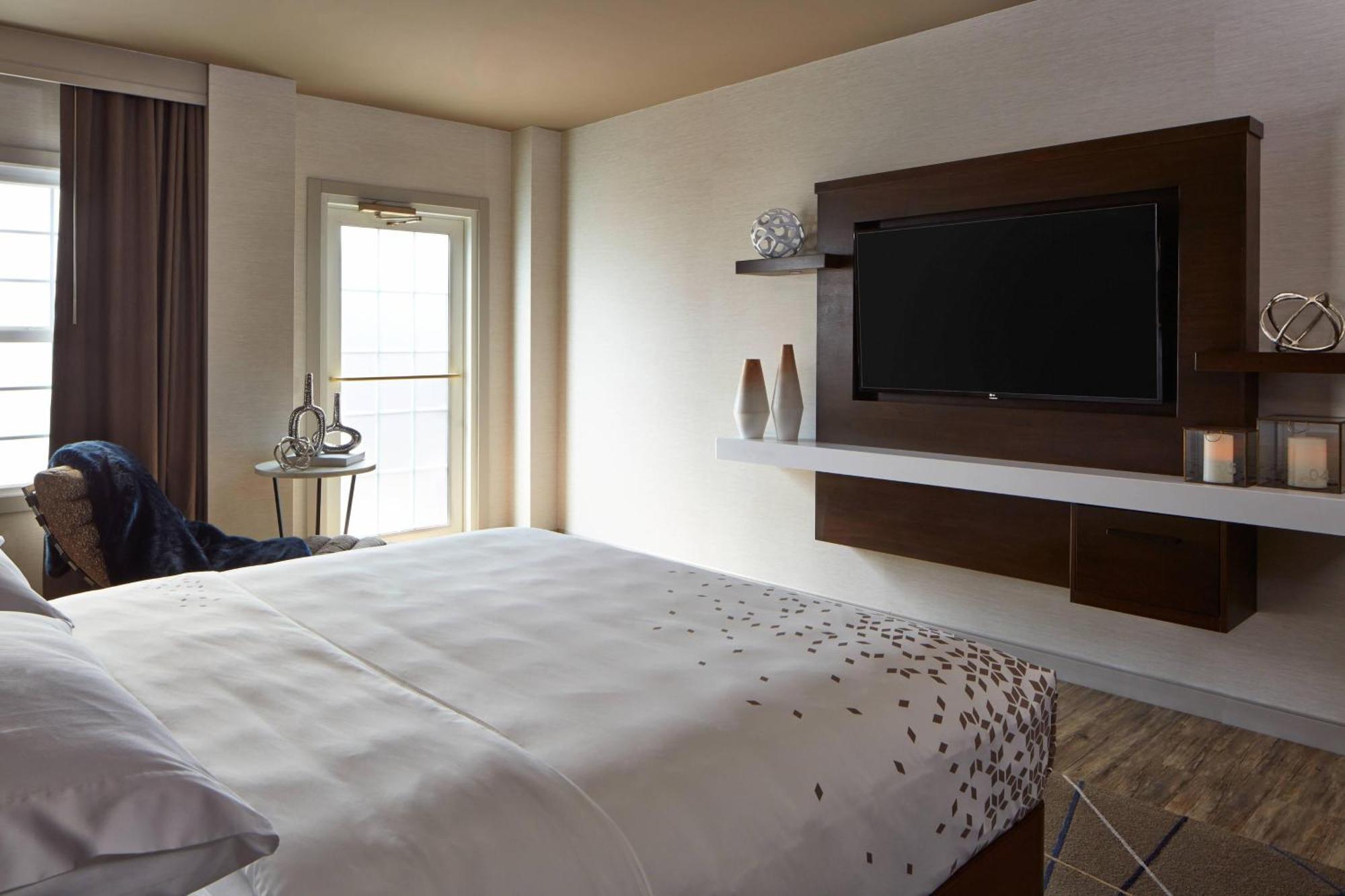 The Del Monte Lodge Renaissance Rochester Hotel & Spa Esterno foto