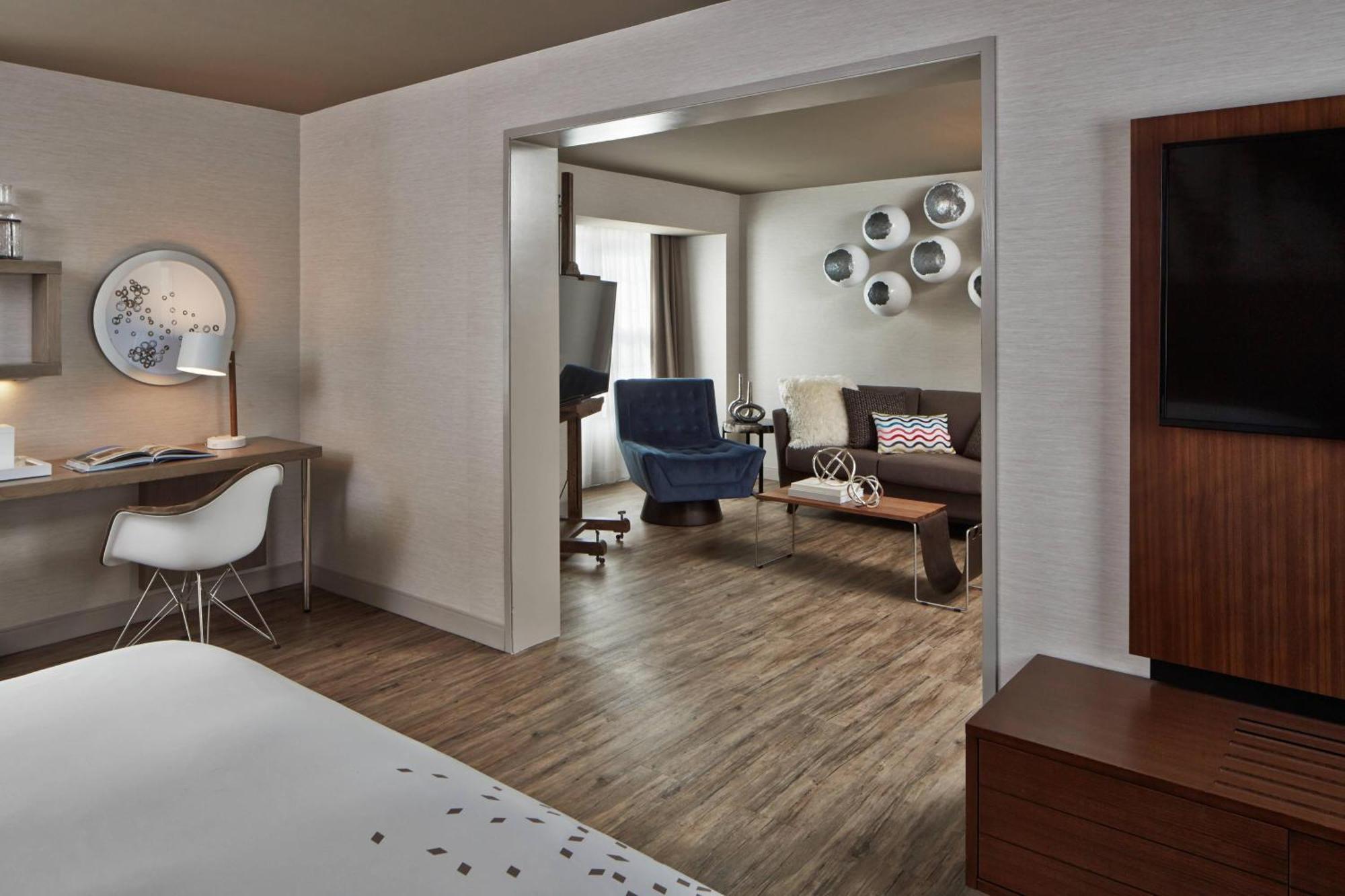 The Del Monte Lodge Renaissance Rochester Hotel & Spa Esterno foto