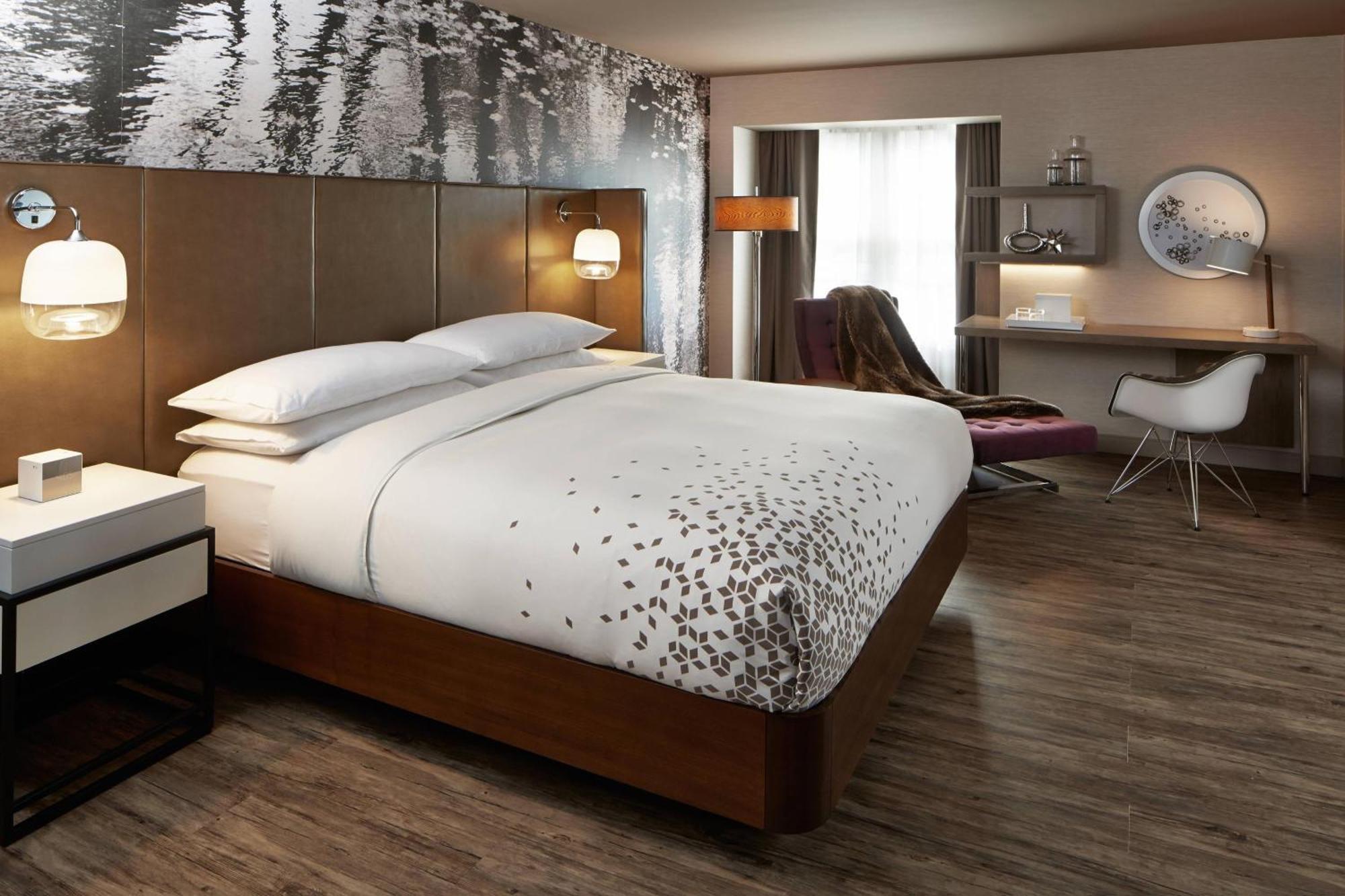 The Del Monte Lodge Renaissance Rochester Hotel & Spa Esterno foto