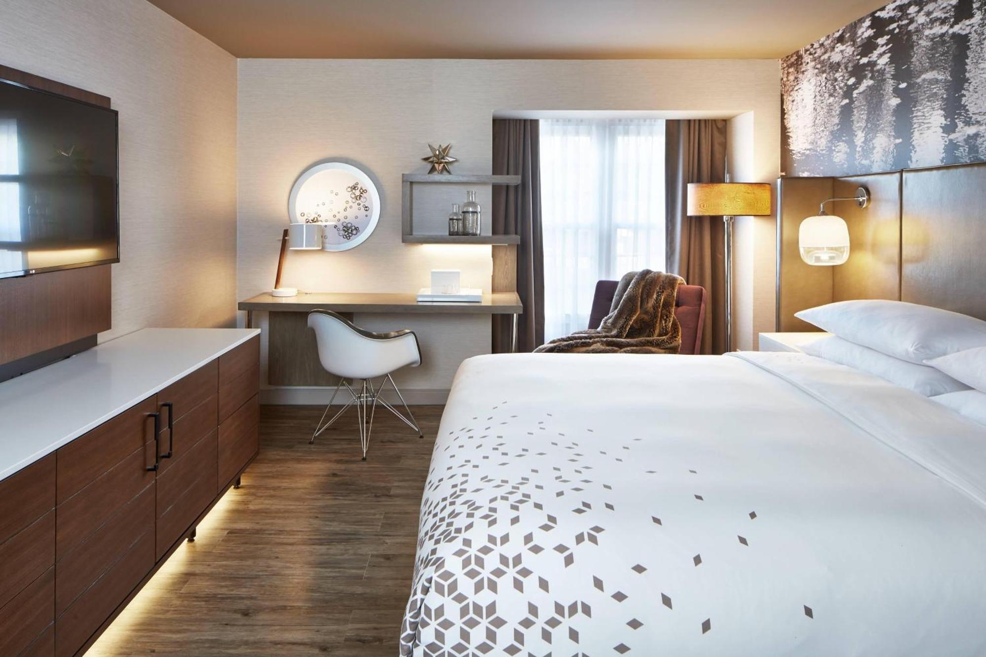 The Del Monte Lodge Renaissance Rochester Hotel & Spa Esterno foto
