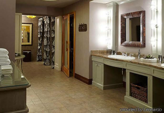 The Del Monte Lodge Renaissance Rochester Hotel & Spa Esterno foto
